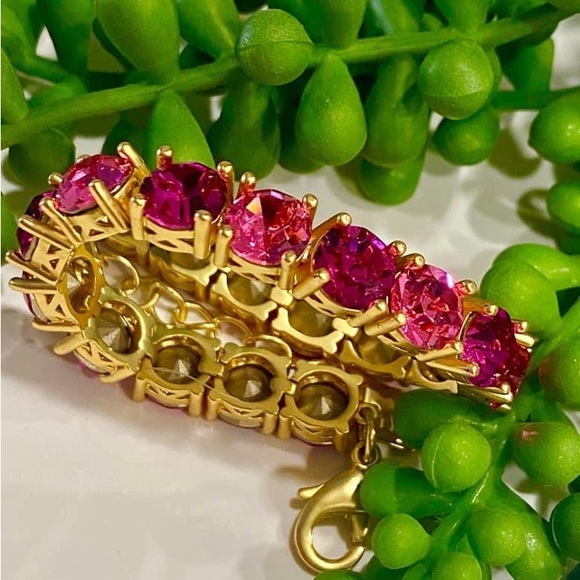 GORGEOUS PINK POWER IMPRESSION BRACELET - Picture 3 of 4